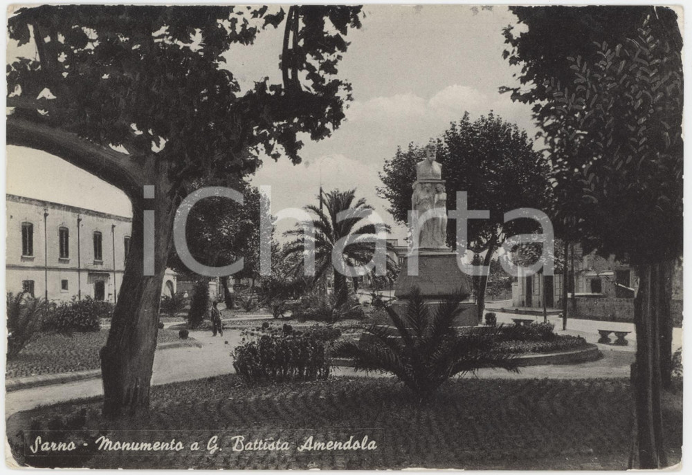 Cartolina originale da collezione 1950 ca SARNO Monumento a Giovanni Battista Amendola  Cartolina FG VG 1