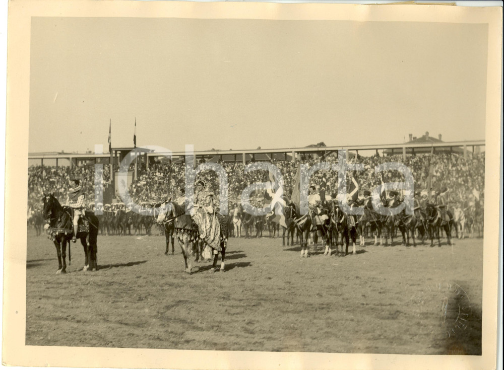 Fotografia d epoca originale 1928 TORINO Umberto II e Principessa Jolanda al CAROSELLO STORICOMILITARE Foto 1