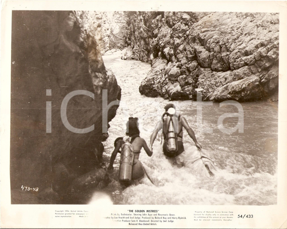 Fotografia d epoca originale 1954 GOLDEN MISTRESS Sub guadano il fiume Regia di Abner BIBERMAN Foto 1