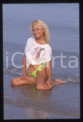 35mm vintage slide* 1985 ca ITALIA Rossella GARDINI in costume da bagno (6)