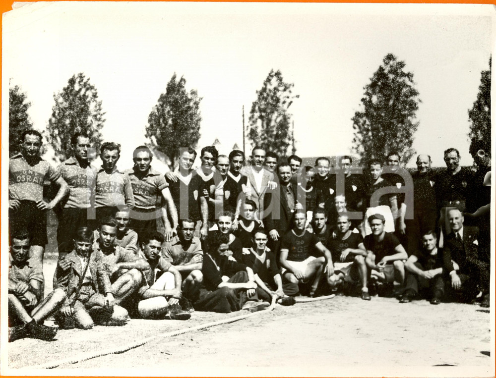Fotografia d epoca originale 1936 MILANO Squadre finaliste Campionato Dopolavoristi Tiro alla fune Foto 1