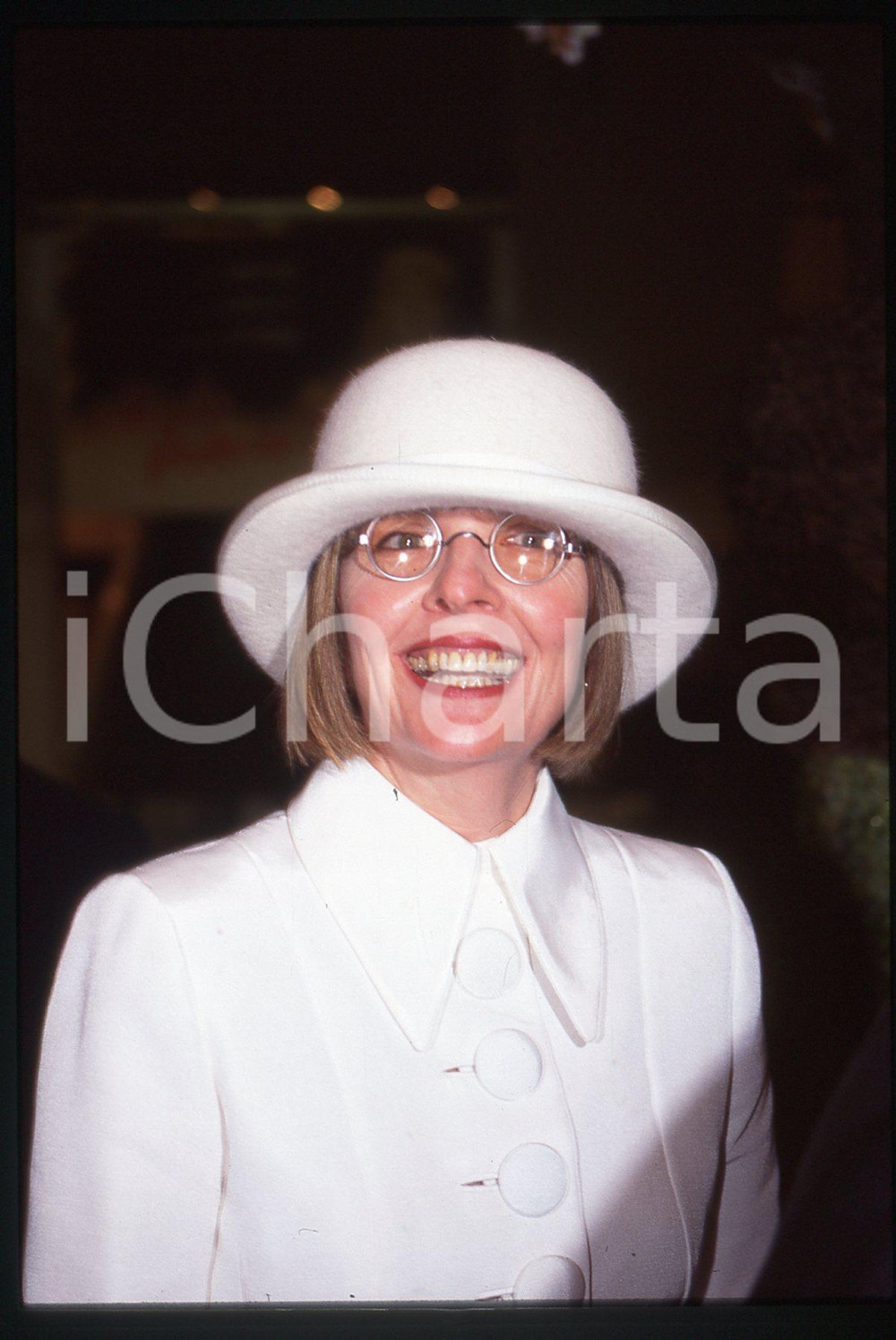 Fotografia d epoca originale 35mm vintage slide 1995 FESTIVAL DI CANNES  Diane KEATON a un party 10 1