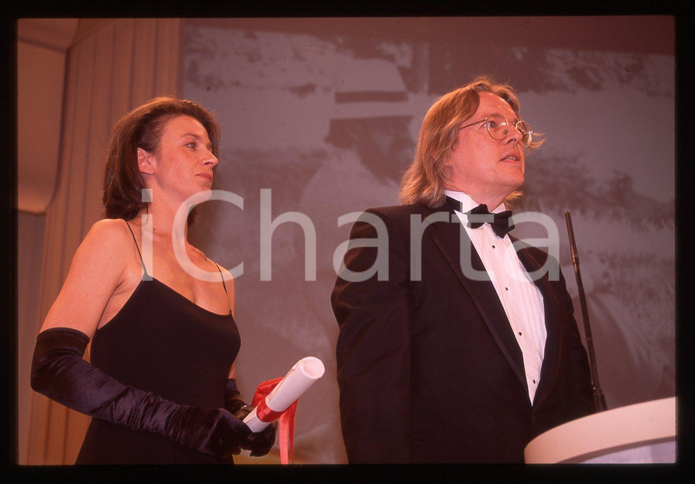 35mm vintage slide*1995 CANNES FILM FESTIVAL Christopher HAMPTON in premiazione*