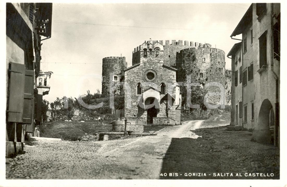 Cartolina originale da collezione 1939 ca GORIZIA Salita al CASTELLO Chiesa SANTO SPIRITO Cartolina animata FP VG 1