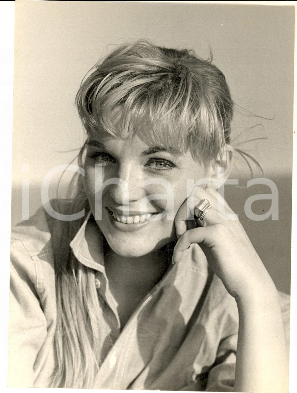 1955 ca VENEZIA Mostra del Cinema - Ritratto di Lynn TRACEY - Foto 13x18 cm Fotografia d'epoca, con didascalia coeva al verso. CONDIZIONI: G      originale e autentica 1