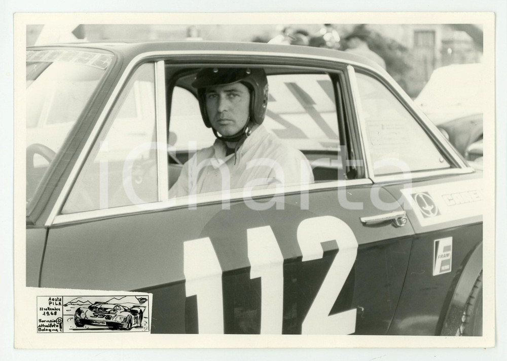 Fotografia d epoca originale 1968 Rally AOSTA PILA Pilota Fiorenzo GENTA a bordo dell auto Foto 1