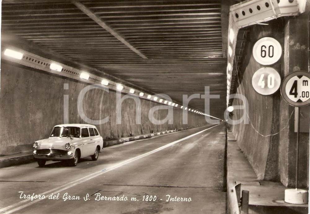 Cartolina originale da collezione 1950 ca SAINT REMY EN BOSSES Auto nel Traforo GRAN SAN BERNARDO Animata FG NV 1