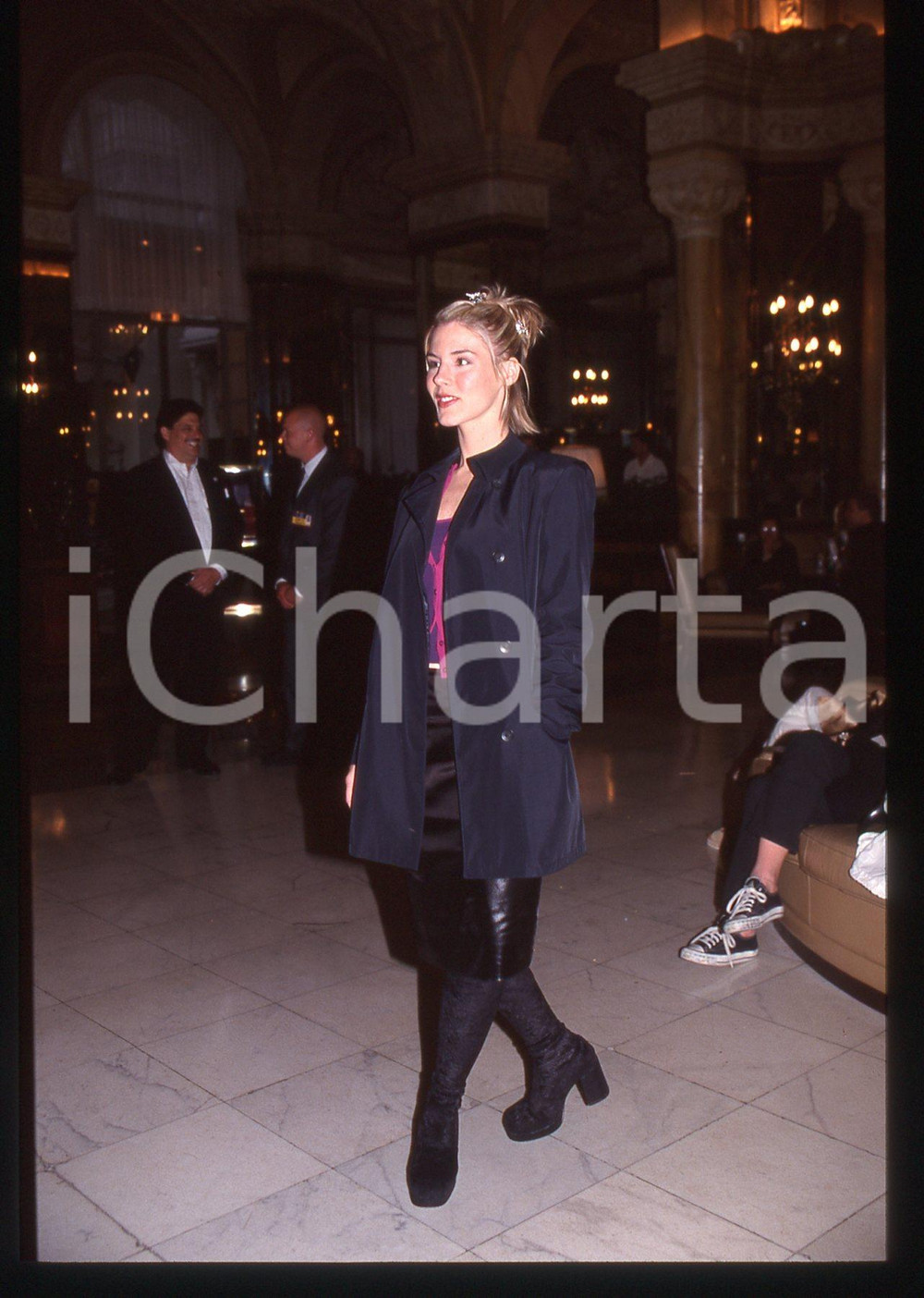 35mm vintage slide* 2000ca COSTUME Jennifer PAIGE Ritratto della cantante (20)