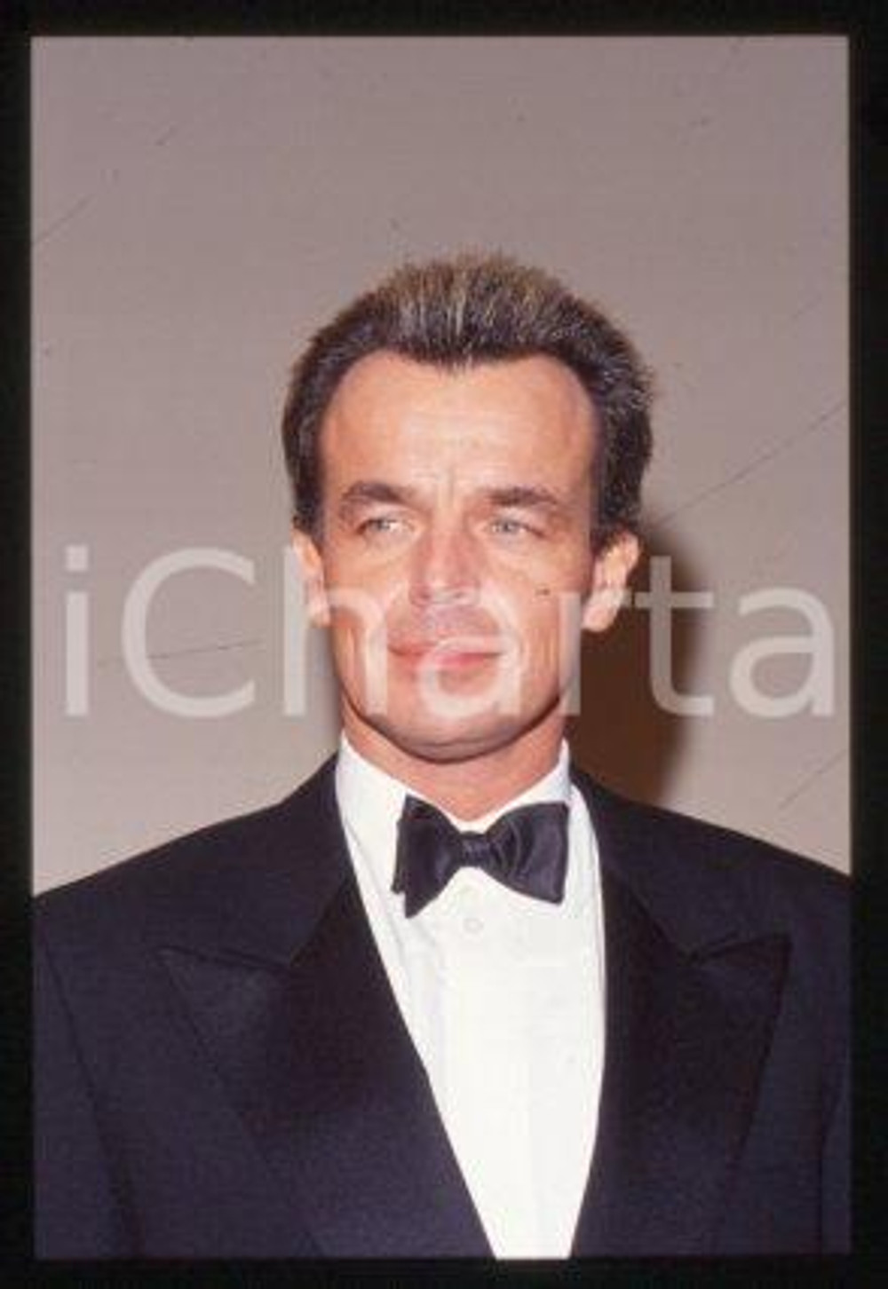 35mm vintage slide* 1991 MILANO Portrait of an American actor Ray WISE (66)