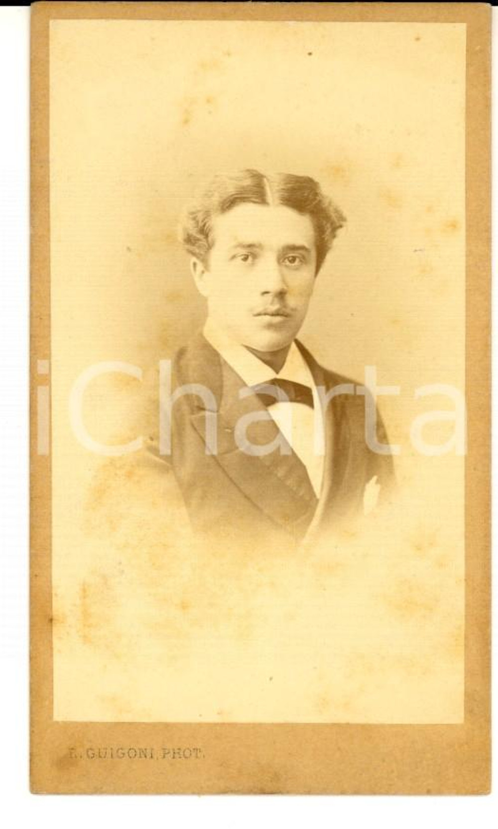 Fotografia d'epoca originale 1880 ca NICE (F) Ritratto di giovane in abito elegante *Fotografia PACELLI CDV 1