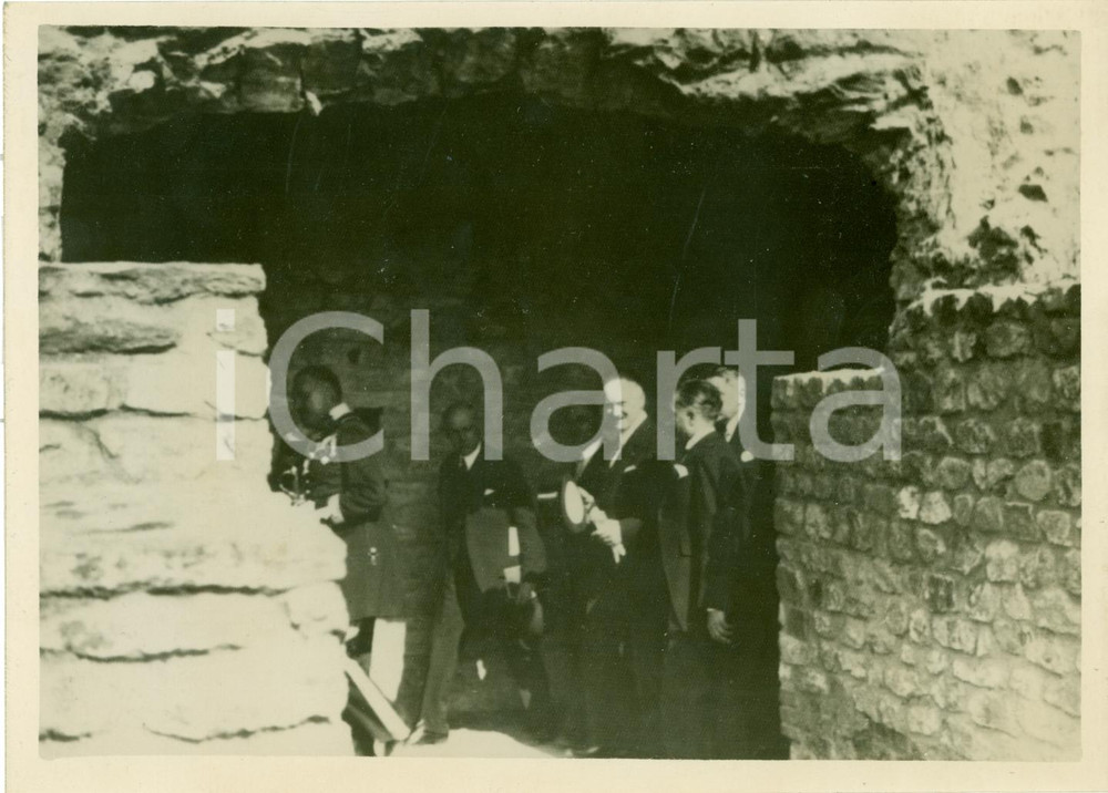 Fotografia d epoca originale 1938 WIEN AU Albert LEBRUN visita rovine antico teatro VIENNA Fotografia 1