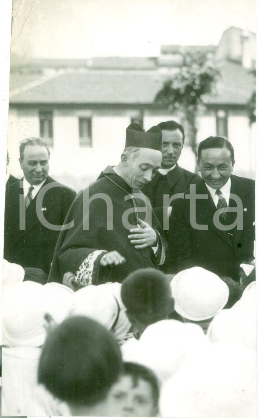 Fotografia d epoca originale 1934 MILANO Card. Ildefonso SCHUSTER visita Casa del Sole al TROTTER Fotografia 1