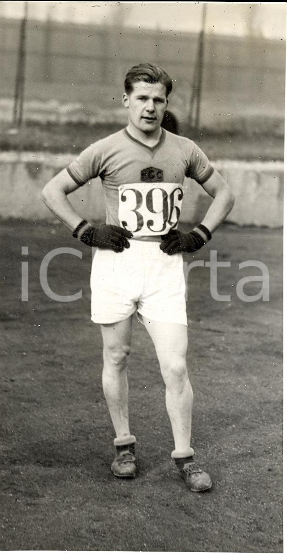 Fotografia d'epoca originale 1936 MILANO Atleta LAZZARINI corsa campestre LAMBRATE 1