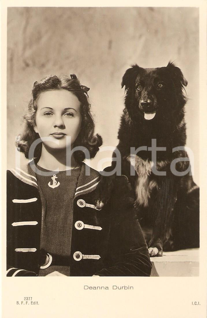 Cartolina originale da collezione 1940 ca CINEMA Actress Deanna DURBIN with Tippy the dog Cartolina FP NV 1