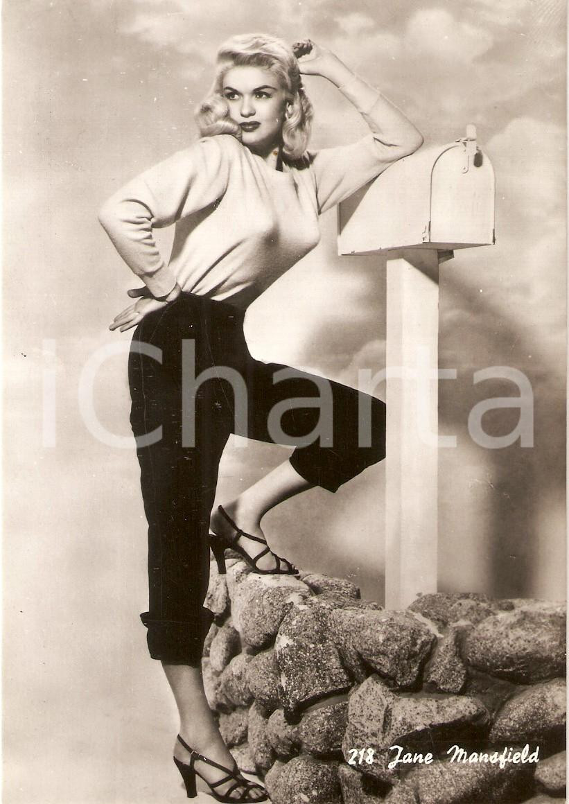 Cartolina originale da collezione 1960 ca CINEMA Actress Jayne MANSFIELD Portrait with mailbox Cartolina FG NV 1