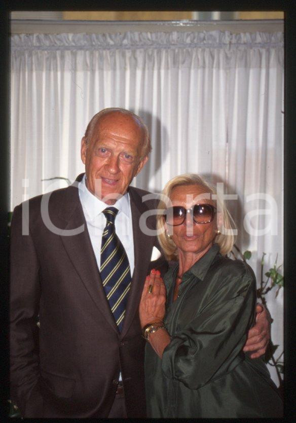 Fotografia d epoca originale 1996 MILANO Raimondo VIANELLO Sandra MONDAINI 35mm vintage slide 2 1