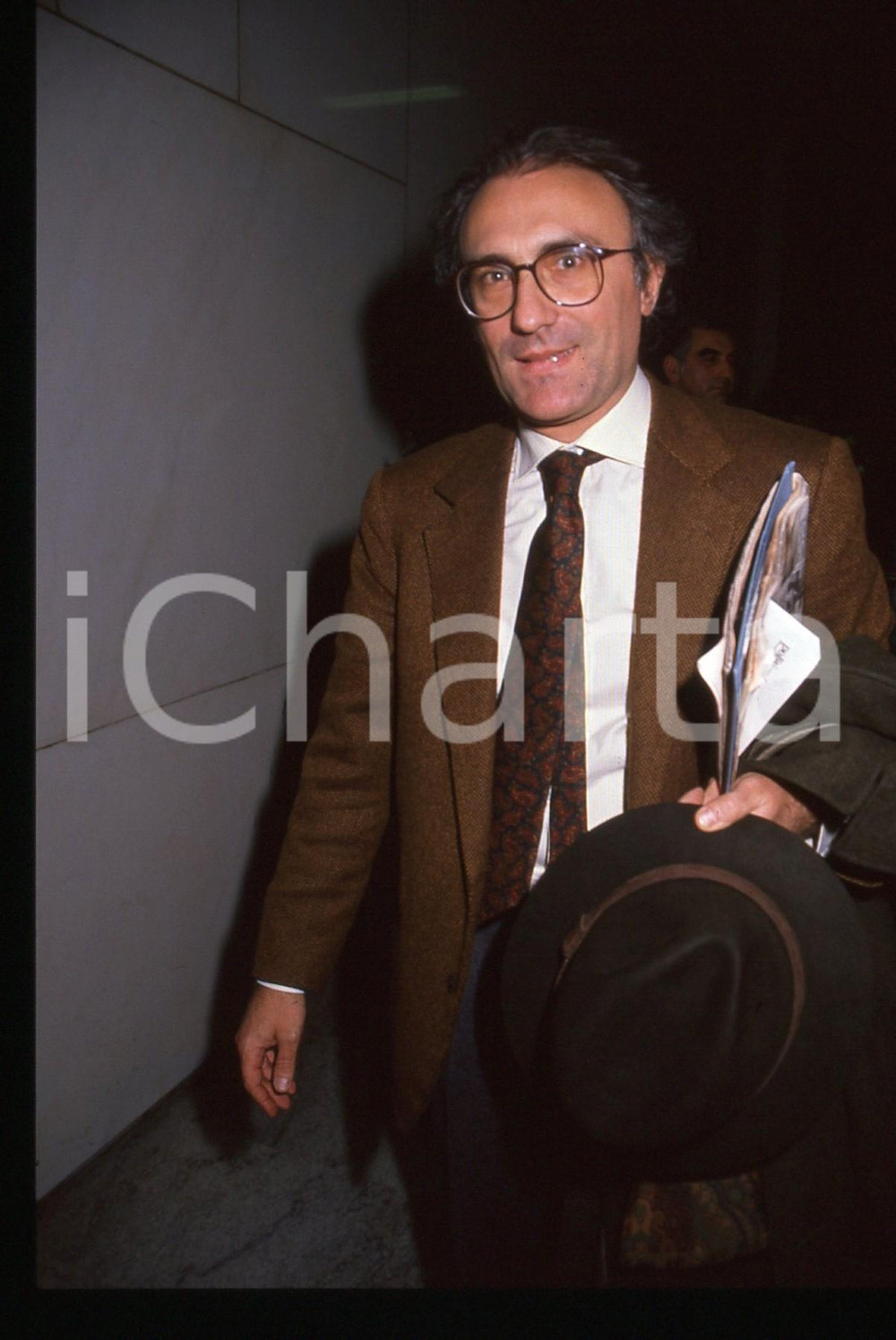 35mm vintage slide* 1990 ca ITALIA Giovanni VALENTINI Ritratto del giornalista 1