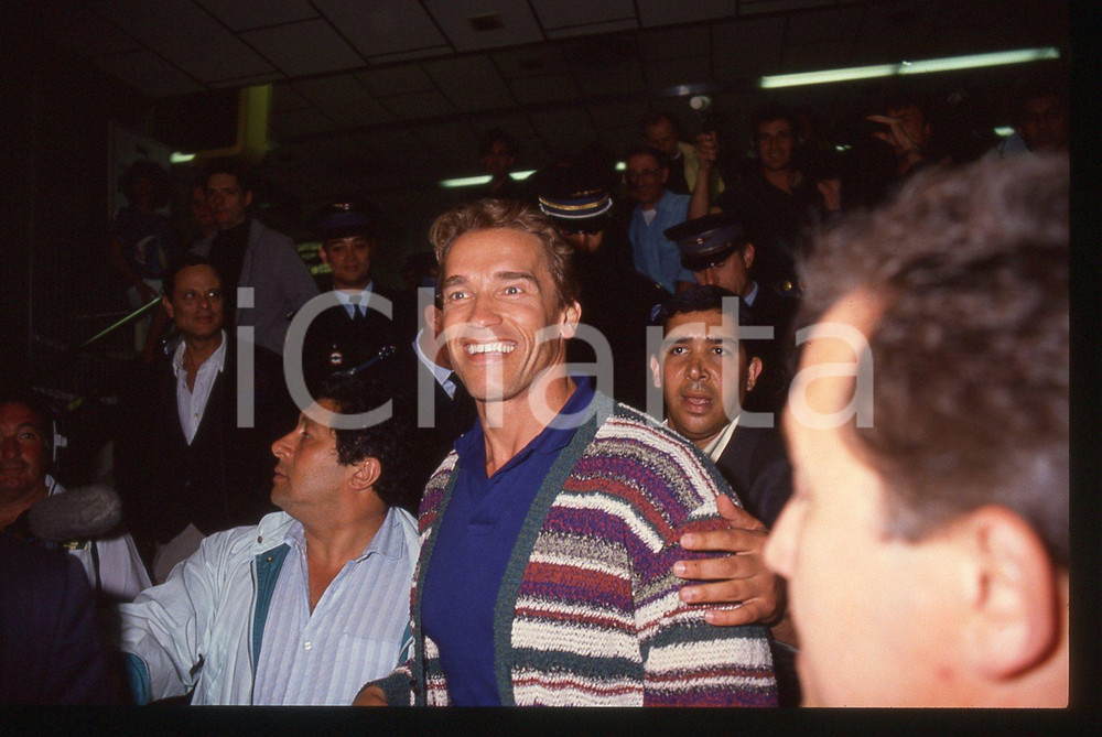 35mm vintage slide* 1991 NIZZA Arnold SCHWARZENEGGER paparazzato in aeroporto 12