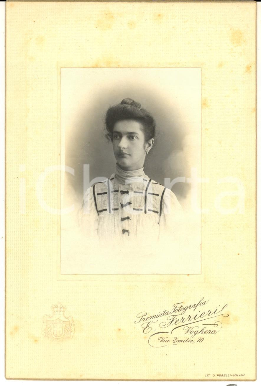 Fotografia d epoca originale 1900 ca VOGHERA Famiglia MAZZERI  Ritratto di giovane donna Foto E. FERRIERI 1