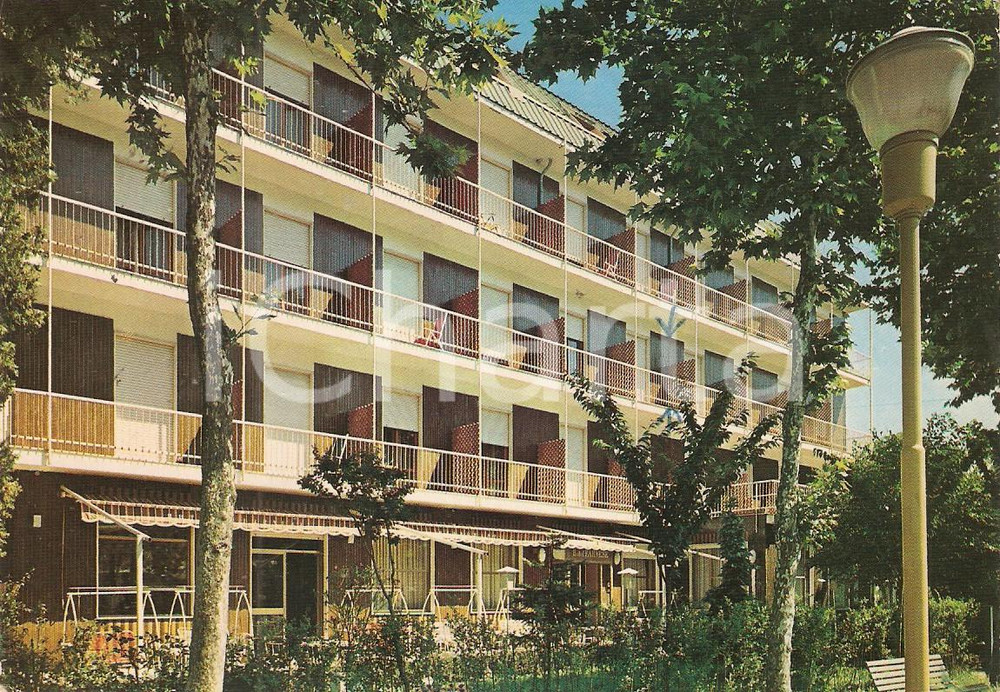 Cartolina originale da collezione 1975 TABIANO TERME PR Veduta Hotel Farnese Cartolina FG VG 1