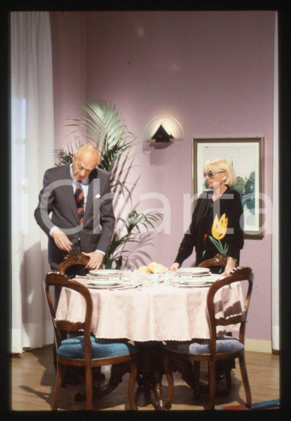 Fotografia d epoca originale 2000 ca CASA VIANELLO Raimondo VIANELLO Sandra MONDAINI 35mm vintage slide 3 1