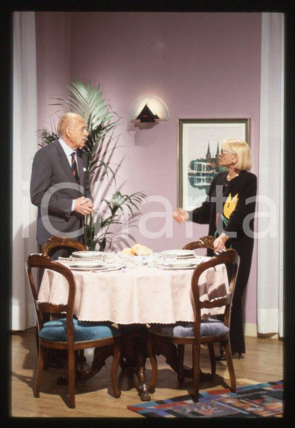 Fotografia d epoca originale 2000 ca CASA VIANELLO Raimondo VIANELLO Sandra MONDAINI 35mm vintage slide 8 1