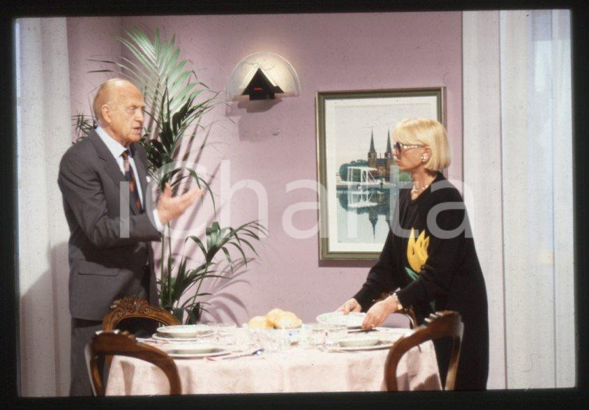 Fotografia d epoca originale 2000 ca CASA VIANELLO Raimondo VIANELLO Sandra MONDAINI 35mm vintage slide 9 1
