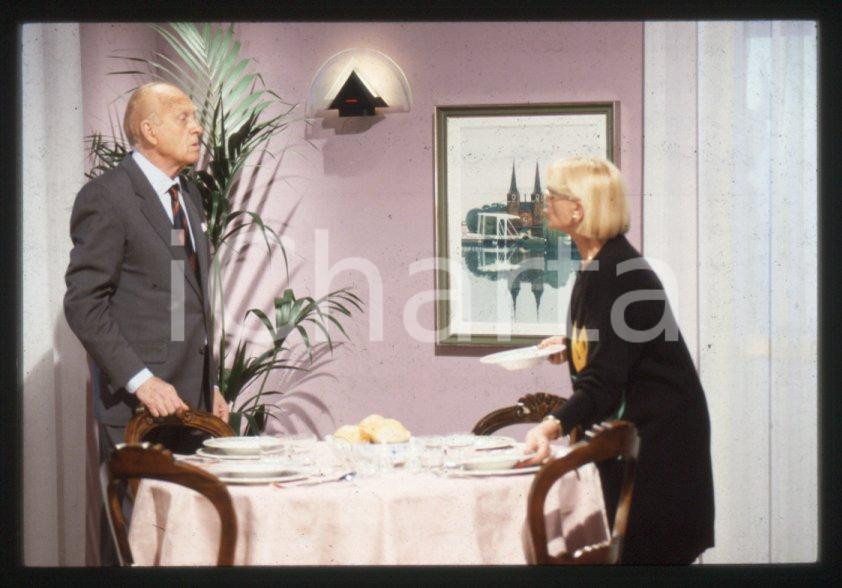 Fotografia d epoca originale 2000 ca CASA VIANELLO Raimondo VIANELLO Sandra MONDAINI 35mm vintage slide 10 1