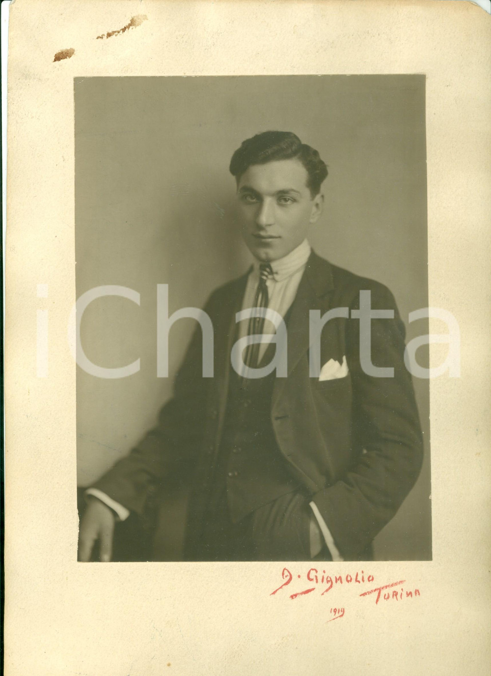 Fotografia d epoca originale 1919 TORINO Ritratto di giovane elegante Fotografia GIGNOLIO 1