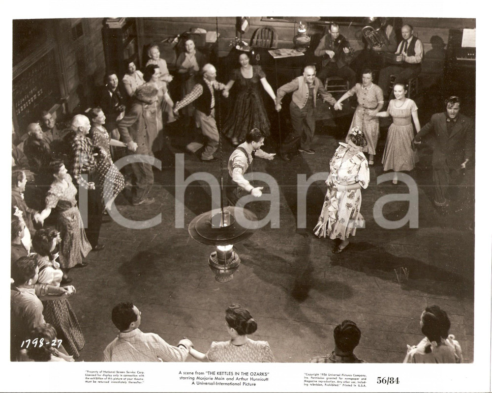 Fotografia d epoca originale 1956 KETTLES IN THE OZARKS Marjorie MAIN Ballo di gruppo Charles LAMONT Foto 1