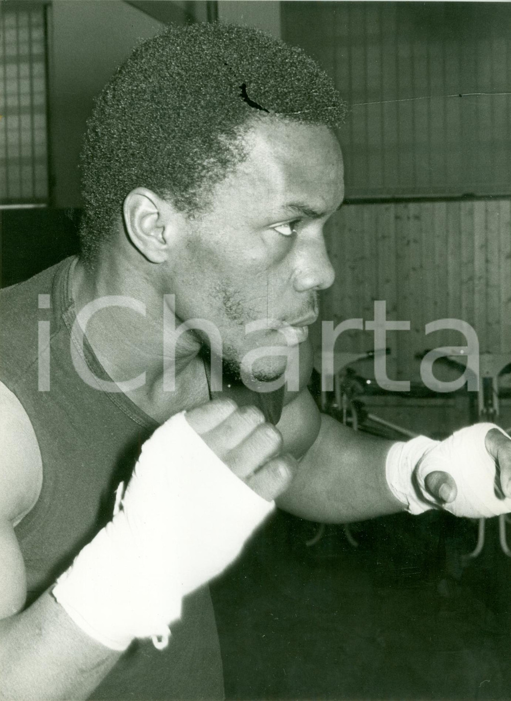 Fotografia d epoca originale 1980 ca BOXE Pugile Johnny WILBURN si allena Fotografia 1