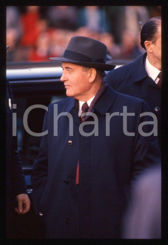 Fotografia d epoca originale 35mm vintage slide 1989 MILANO Michail GORBACHEV  Arrivo in auto 10 1