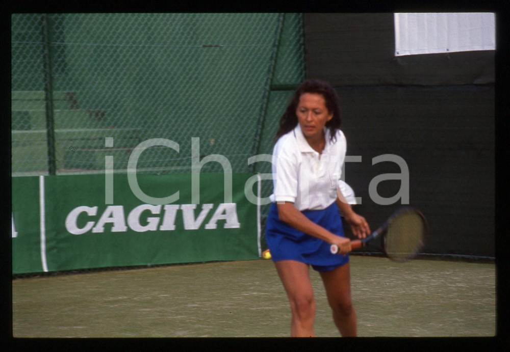 35mm vintage slide* 1995 ca SARDEGNA - Carmen LASORELLA gioca a tennis (7)