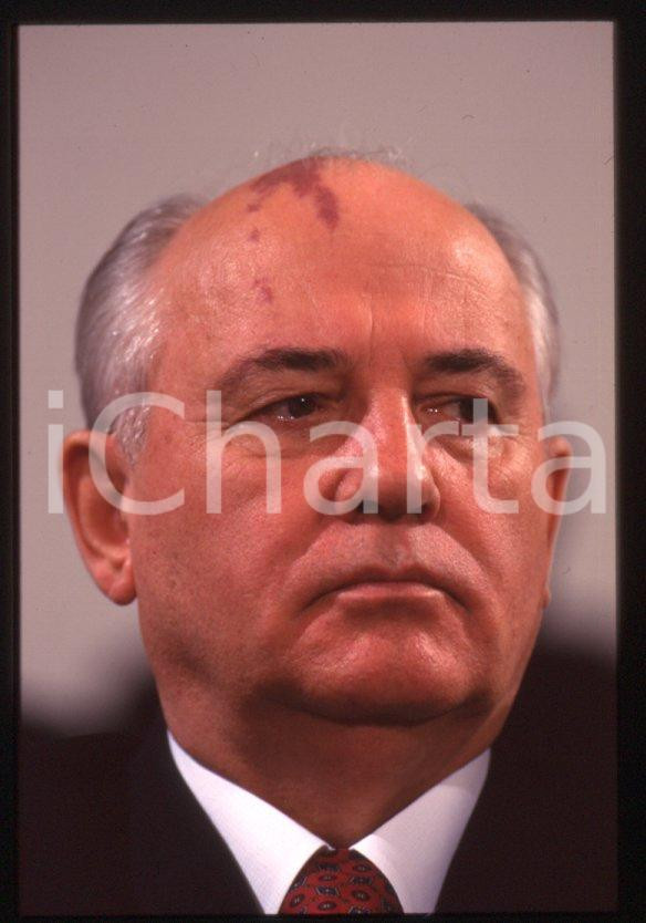 Fotografia d epoca originale 35mm vintage slide 1994 RIMINI â€œCentro Pio ManzÃ¹â€ Michail GORBACHEV Ritratto 6 1