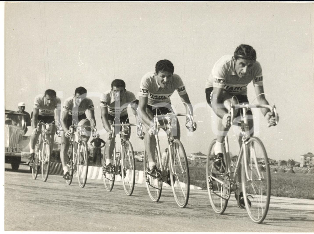1955 CICLISMO GIRO D'ITALIA 10^ tappa - Fausto COPPI guida squadra BIANCHI Foto