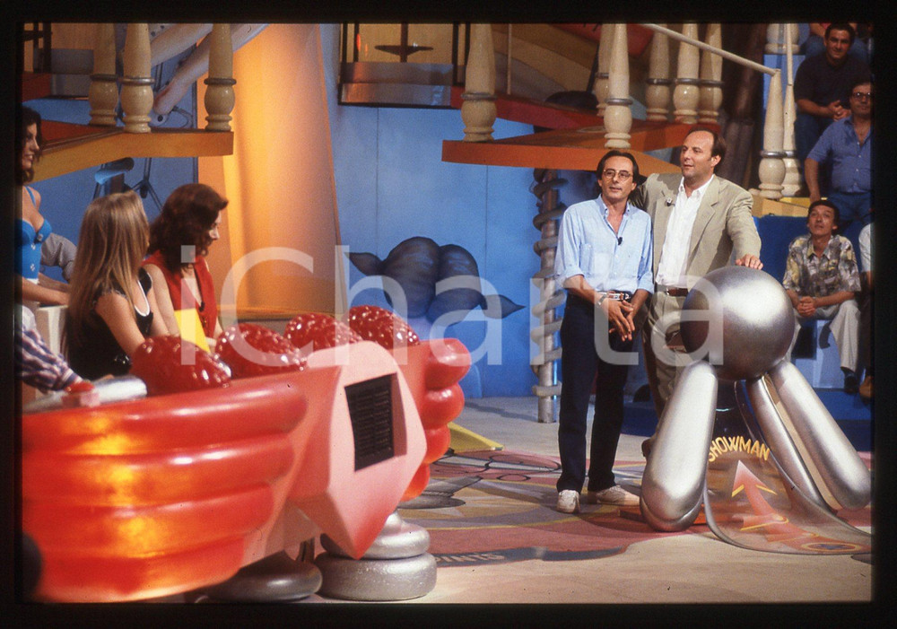 35mm vintage slide* 1995 CANALE 5 Gerry SCOTTI e Nino FORMICOLA a IL QUIZZONE 3