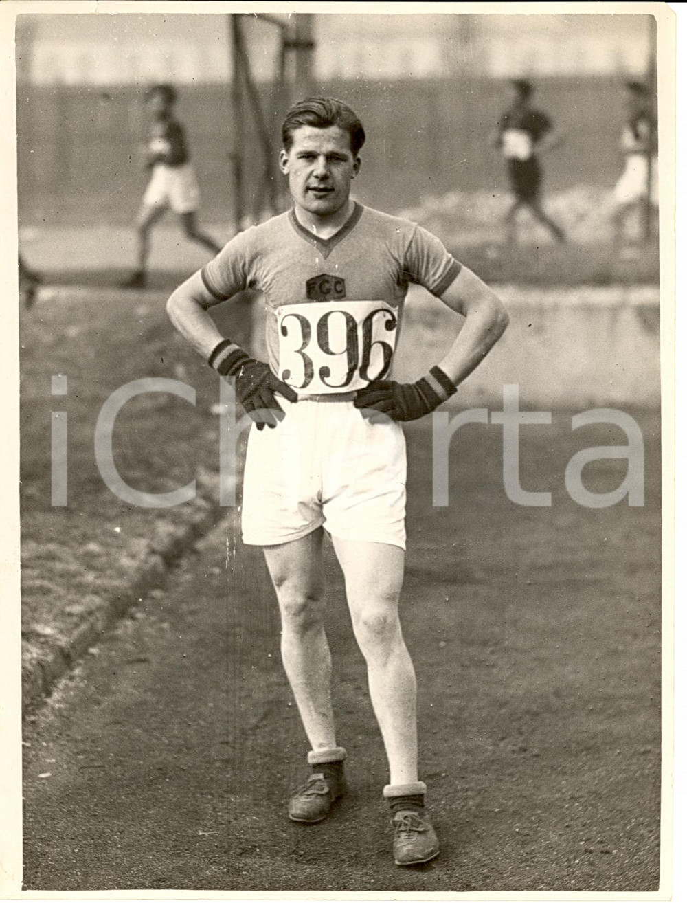 Fotografia d'epoca originale 1936 MILANO Vittoria LAZZARINI corsa campestre LAMBRATE 1