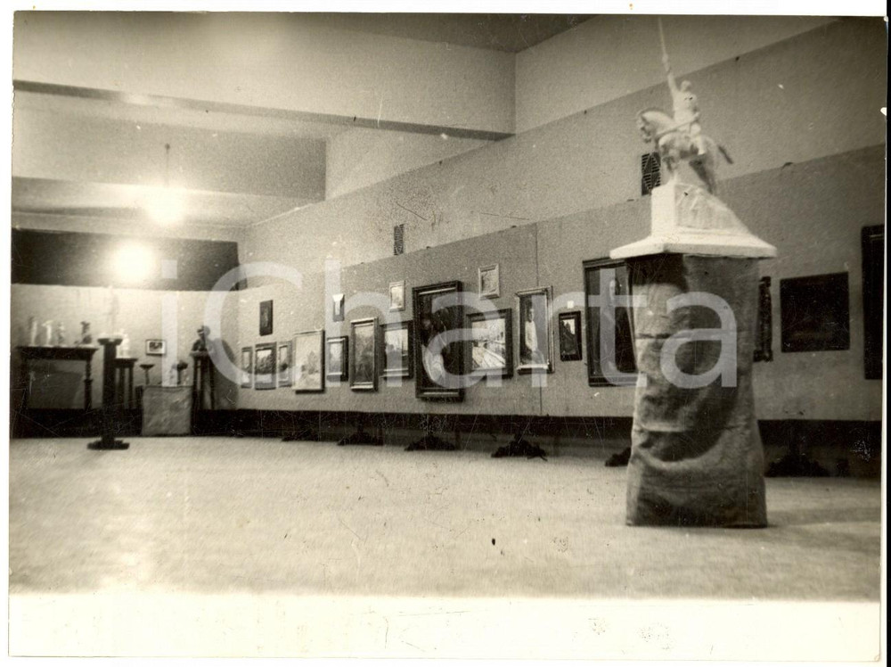 Fotografia d epoca originale 1937 MILANO Gruppo CESARE BATTISTI  Mostra d arte dei camerati Foto 16x12 1
