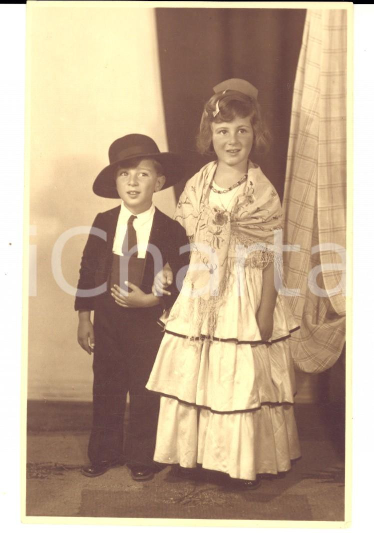 Fotografia d epoca originale 1930 SEMMERING AUSTRIA Bambini in costume tradizionale Foto Franz TRNECKA FP 1
