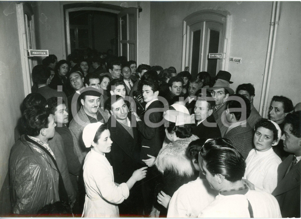 1955 TORINO Ospedale Maria Adelaide - Donatori di pelle in coda per ustionata
