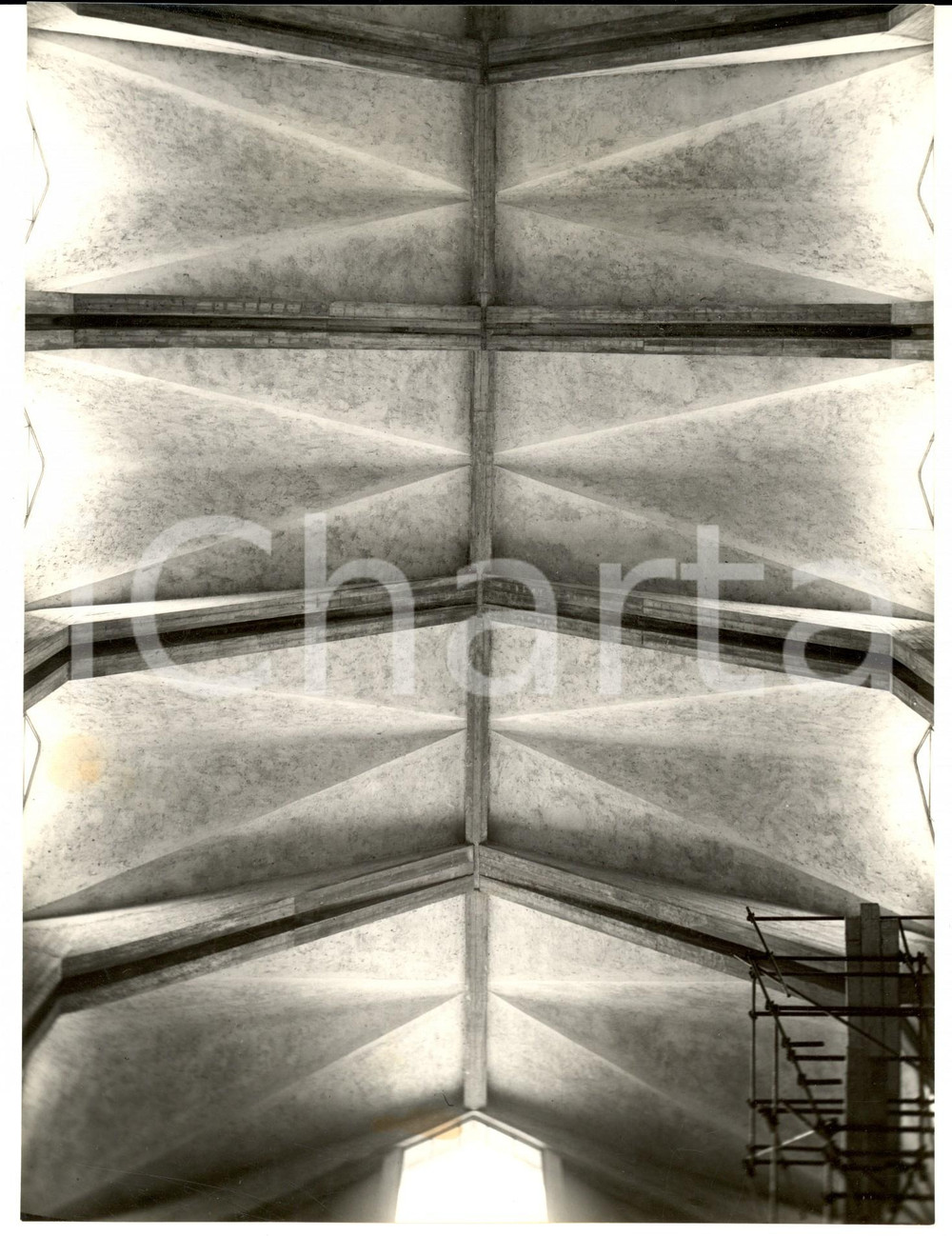 Fotografia d epoca originale 1950 ca PAVIA Chiesa SACRA FAMIGLIA  Veduta delle volte FOTO ARTISTICA 1