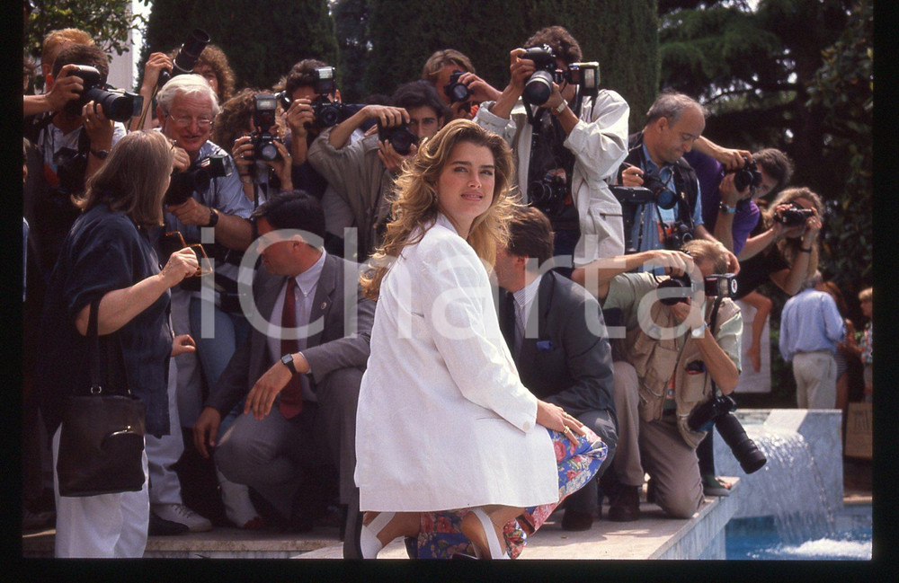 35mm vintage slide* 1990 FESTIVAL DI CANNES Brooke SHIELDS - Photocall (22)