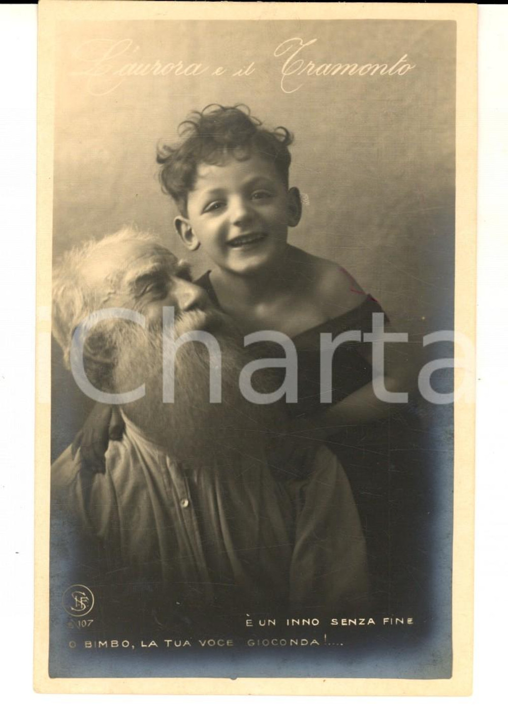 Cartolina originale da collezione 1920 ca INFANZIA E VECCHIAIA La tua voce gioconda Cartolina postale FP 1
