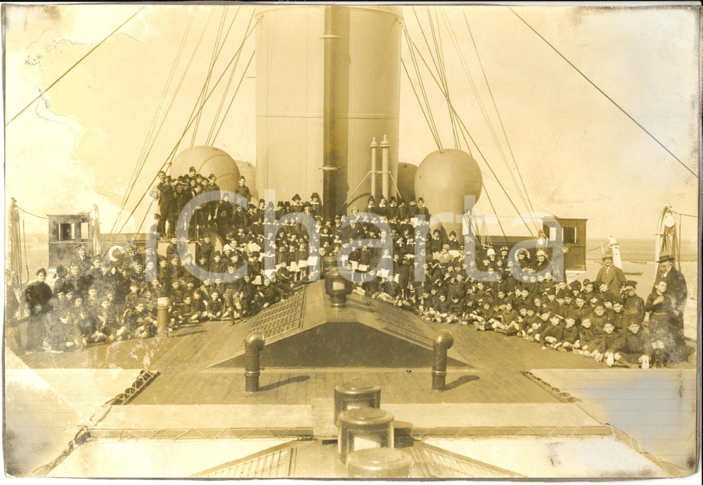 Fotografia d epoca originale 1935 ca TRIPOLI Balilla Giovani Fasciste su CONTE VERDE Foto DANNEGGIATA 1