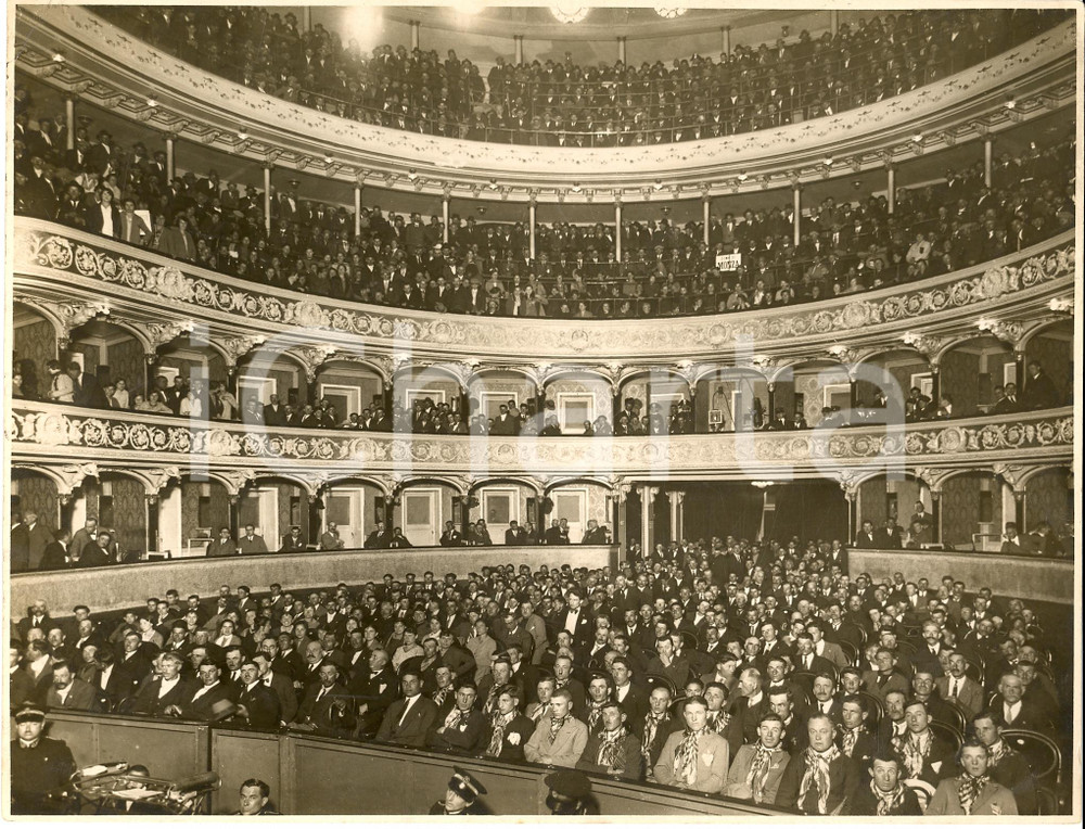 Fotografia d'epoca originale 1935 ca MILANO Congresso Lavoratori Agricoli Milanesi 1