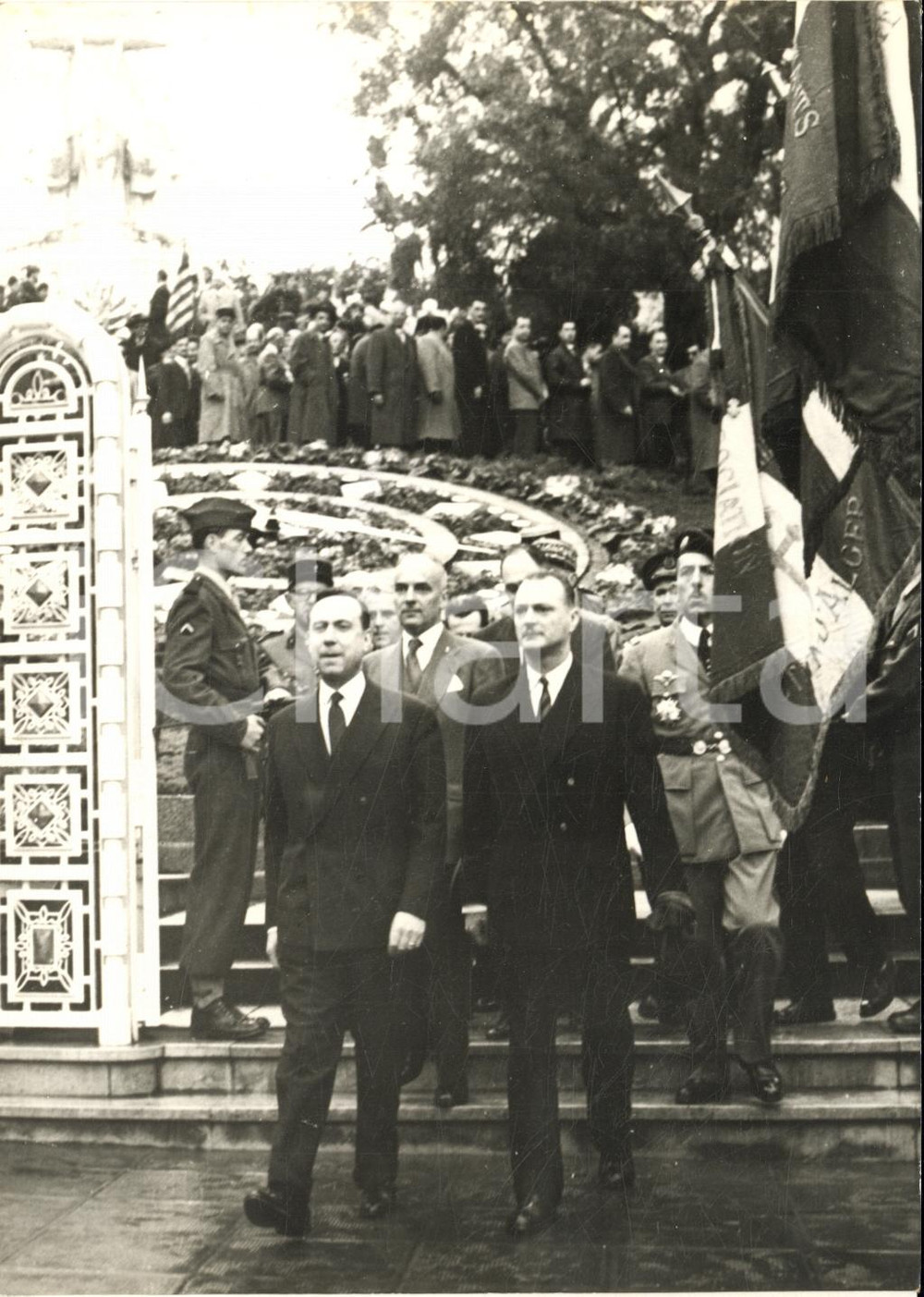 1959 ALGER Michel DEBRE' in visita al Monumento al Milite Ignoto - Foto 13x18