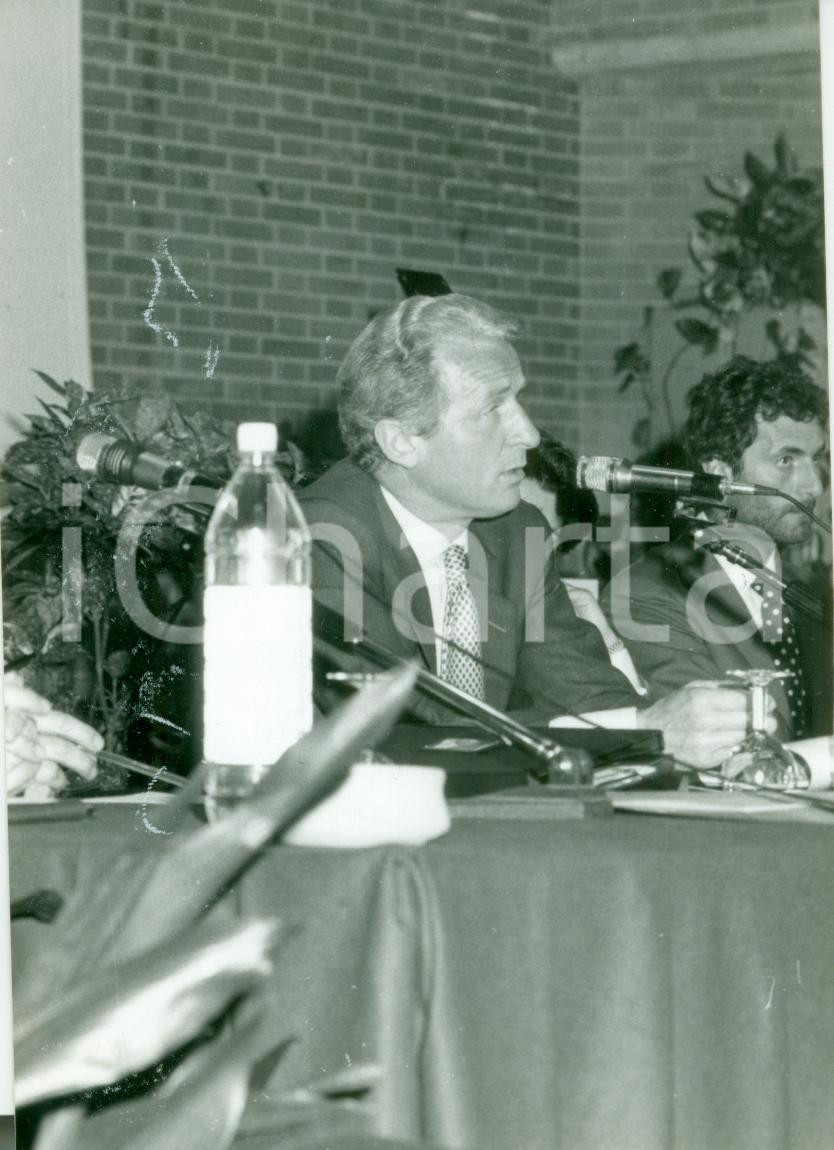 Fotografia d epoca originale 1990 ca PESARO Calcio Giovanni TRAPATTONI conferenza stampa Fotografia 1