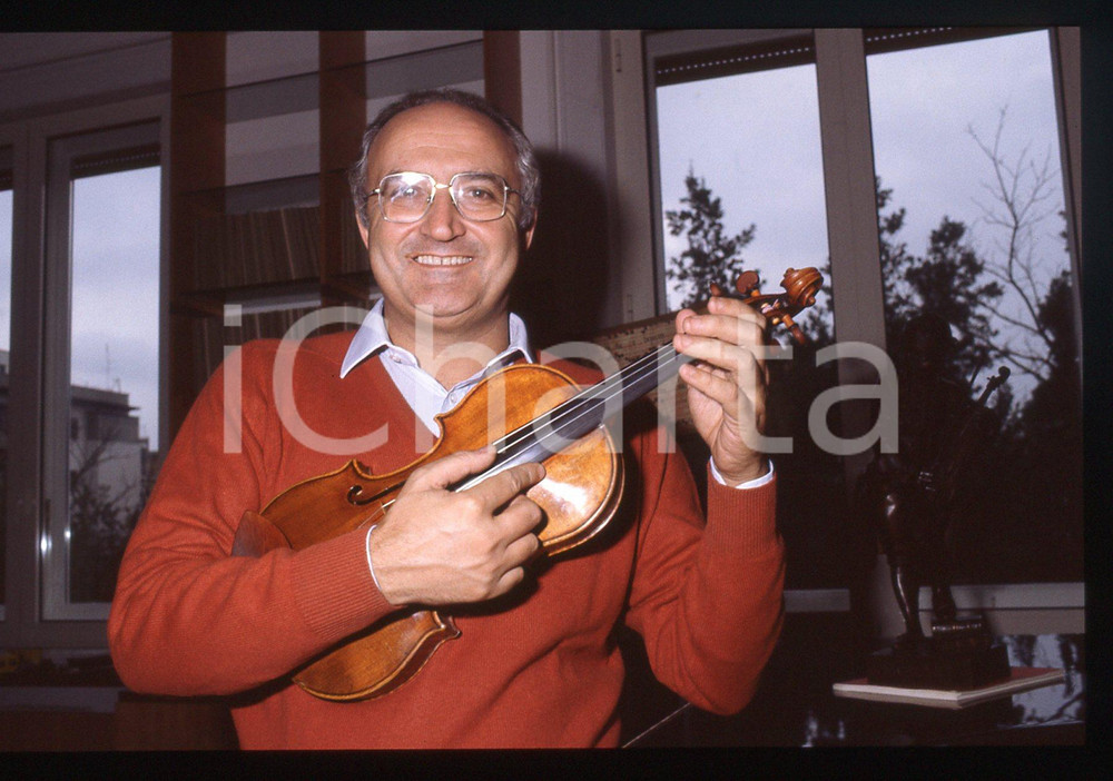 35mm vintage slide* 1990 ca ROMA MUSICA - Salvatore ACCARDO - Ritratto (4)