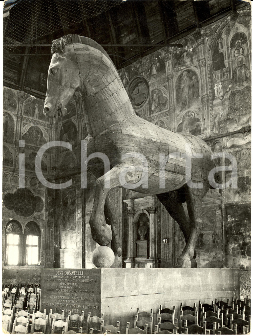 Fotografia d epoca originale 1939 PADOVA Il Cavallo di legno a Palazzo della Ragione Fotografia 1