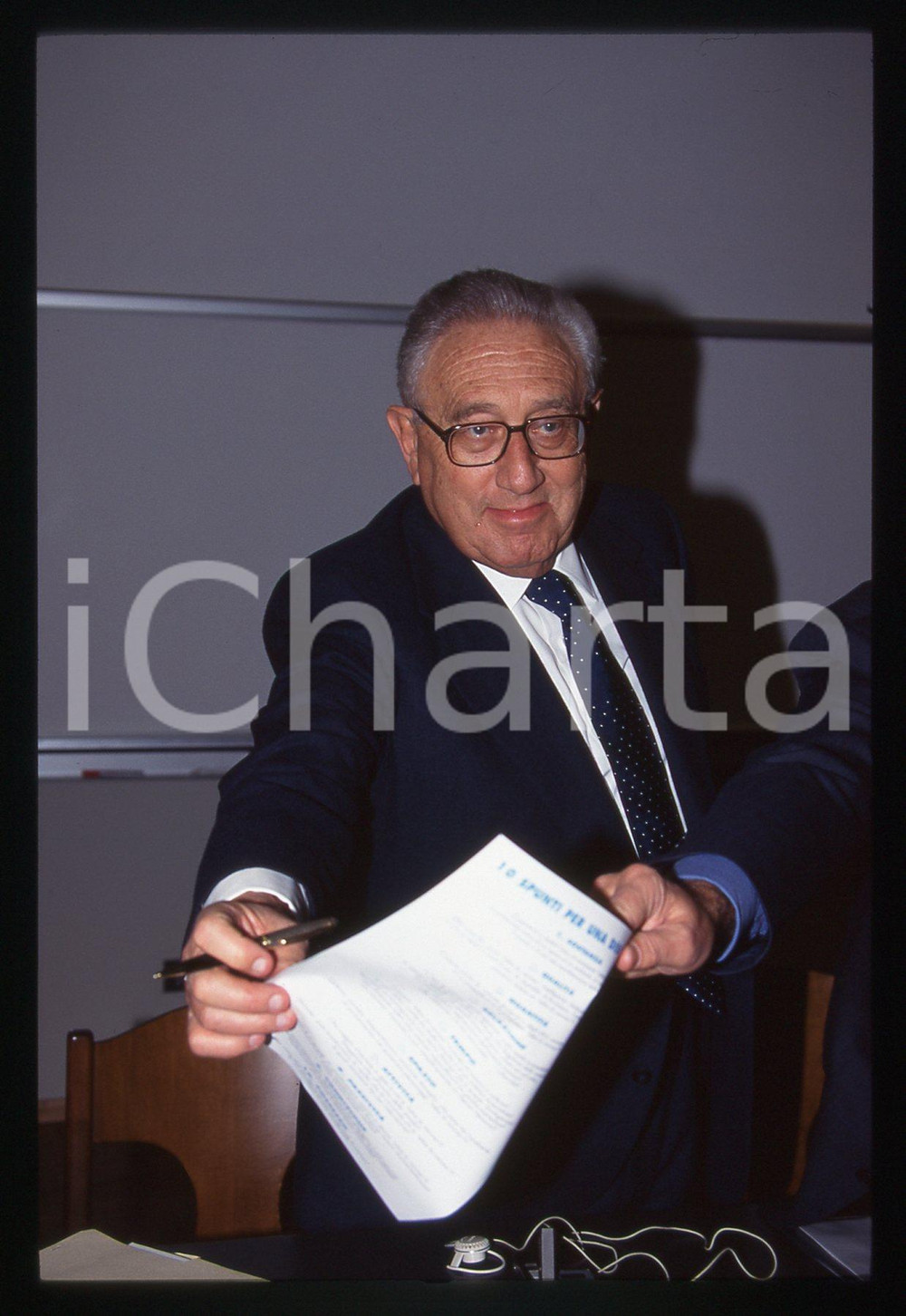 Fotografia d epoca originale 35mm vintage slide 1995 ca ITALIA Henry KISSINGER  Ritratto del politico USA 2 1
